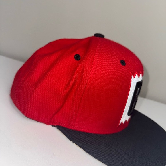 Mitchell & Ness x Bait Red Snapback Hat – Bold “B” Logo – Adjustable - Picture 5 of 9